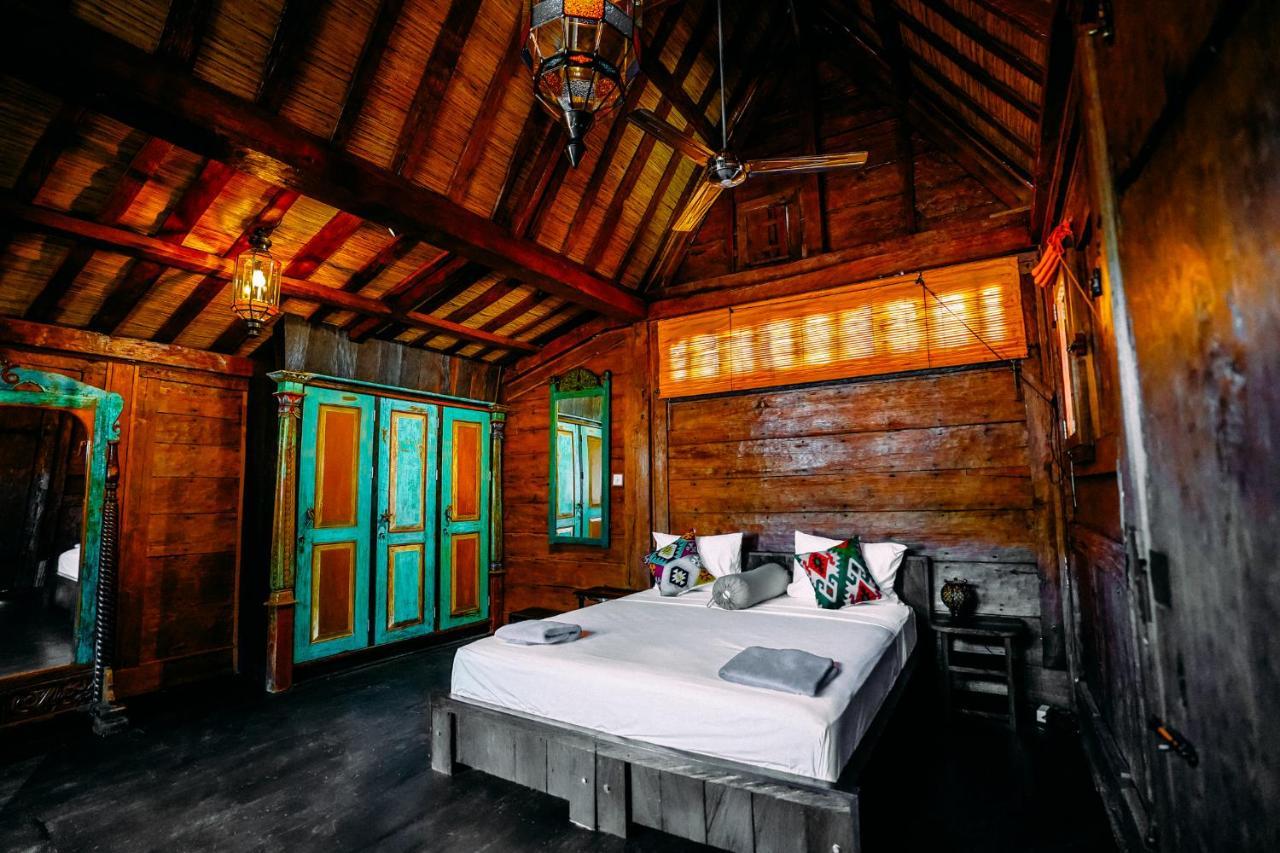 Blue Earth Village Amed  Luaran gambar