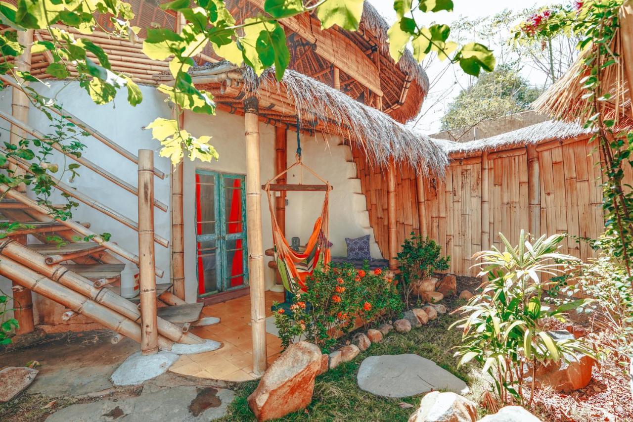 Blue Earth Village Amed  Luaran gambar