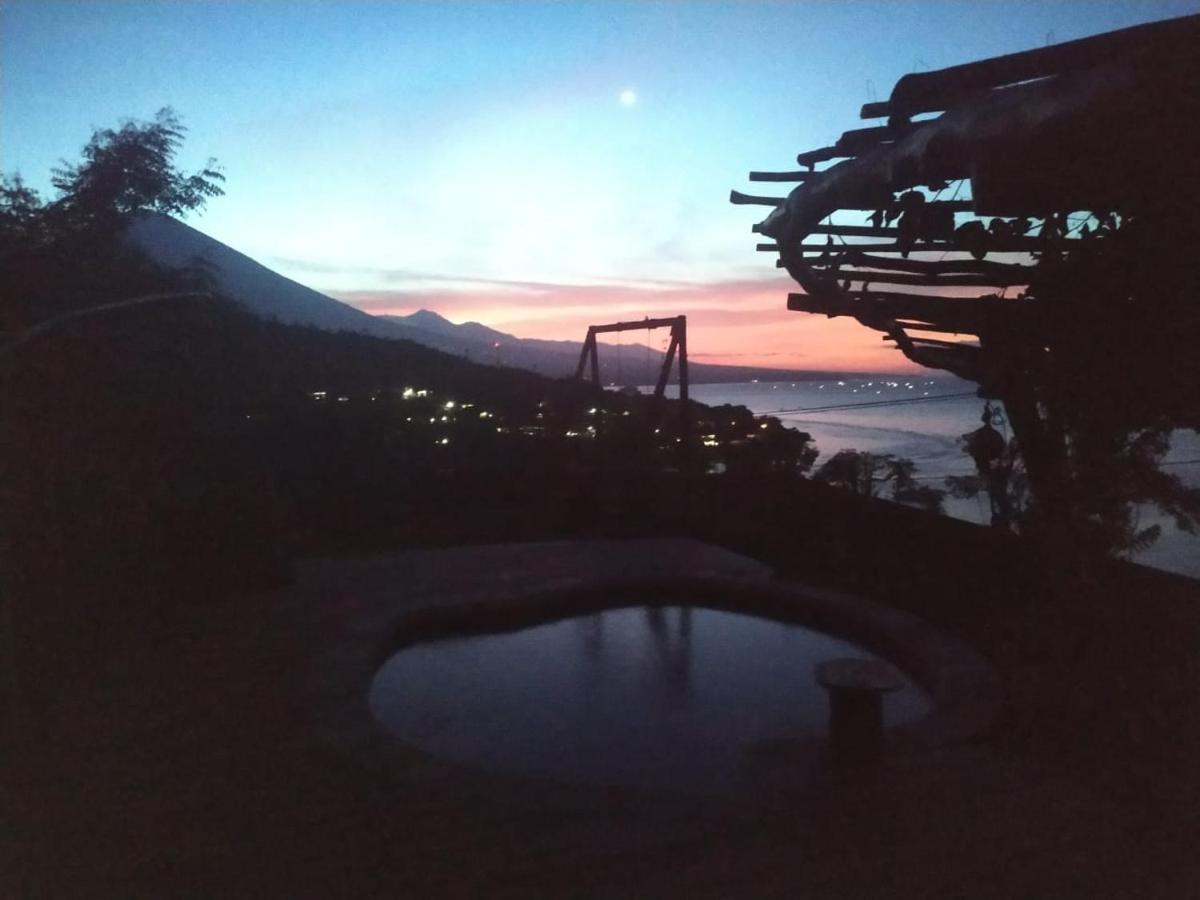 Blue Earth Village Amed  Luaran gambar